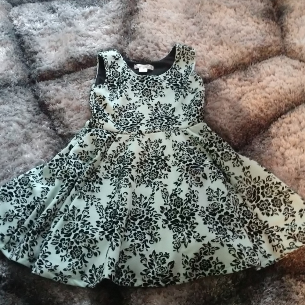 Holiday dress